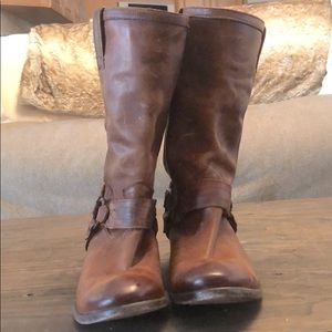Woman’s Frye boots